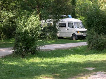 Camping La Croix d'Arles