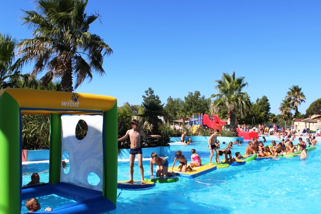 Camping La Plage Et Du Bord De Mer Pincamp By Adac