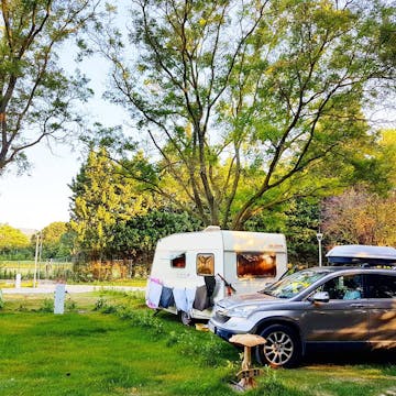 SARL Camping Porte des Alpilles