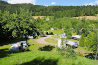 Trendcamping Wolfach-Halbmeil - Standplätze im Grünen auf dem Campingplatz