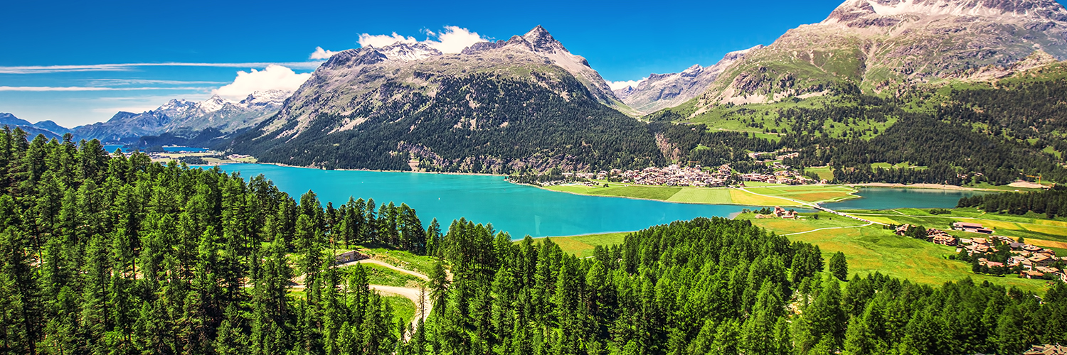 Klare Seen, hohe Berge Mit dem Wohnmobil im Herzen der Schweiz