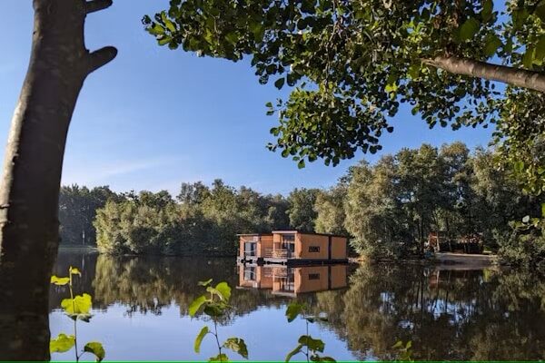 Floating Homes auf dem Campingplatz Papenburg